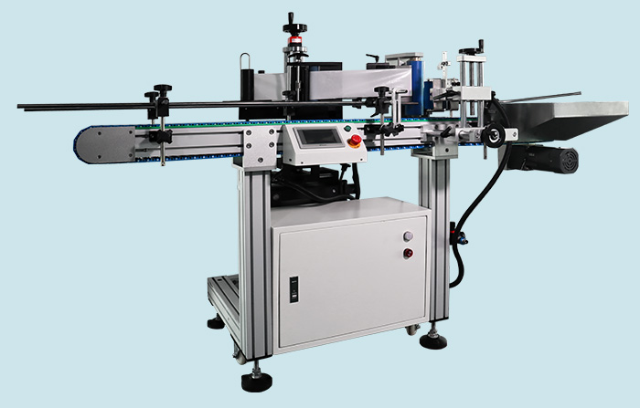 全自動(dòng)貼標(biāo)機(jī)和不干膠平面貼標(biāo)機(jī)的優(yōu)缺點(diǎn)分別是什么？